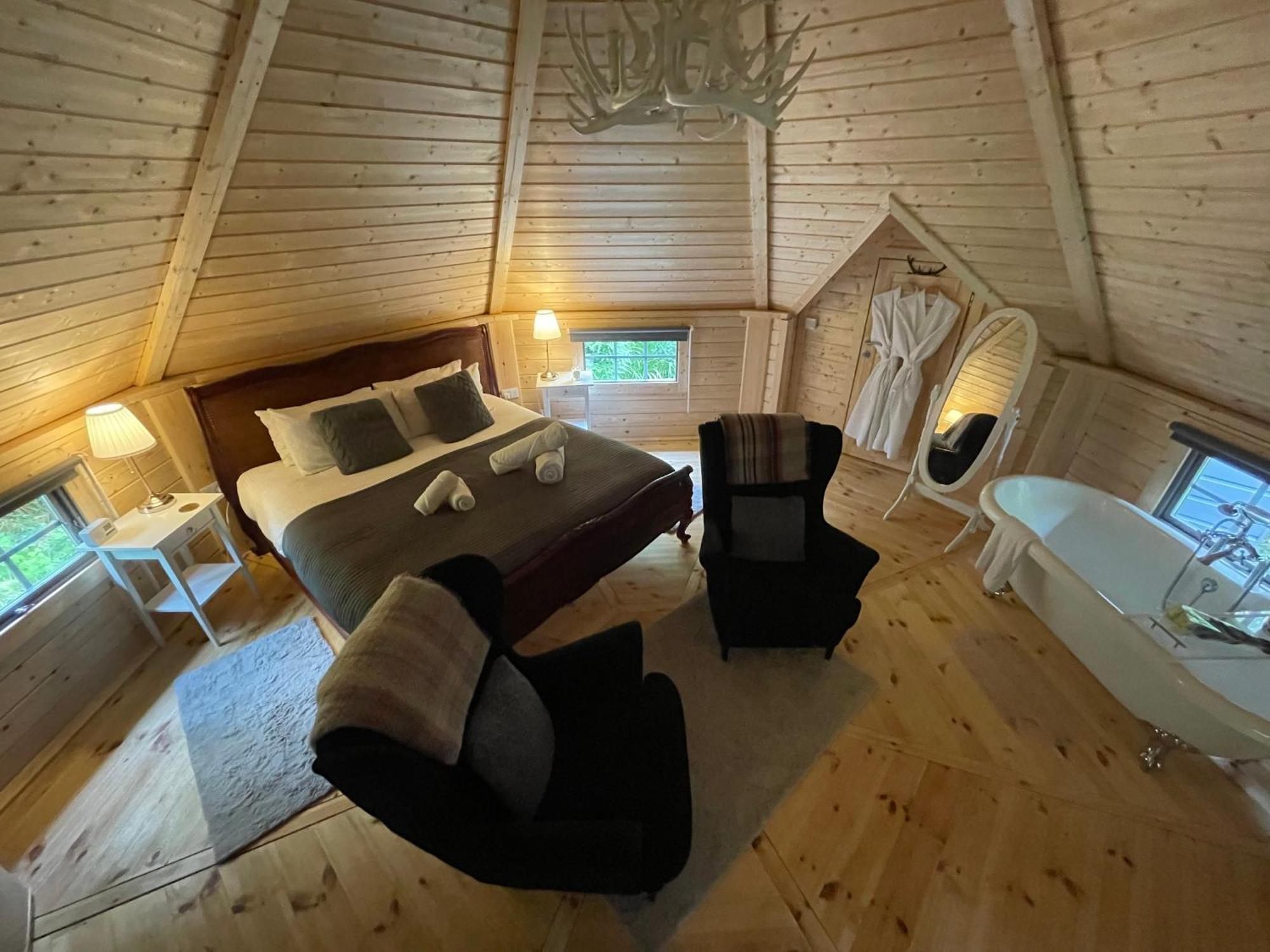 Aos Si Lodges บัลลาคูลิช ภายนอก รูปภาพ